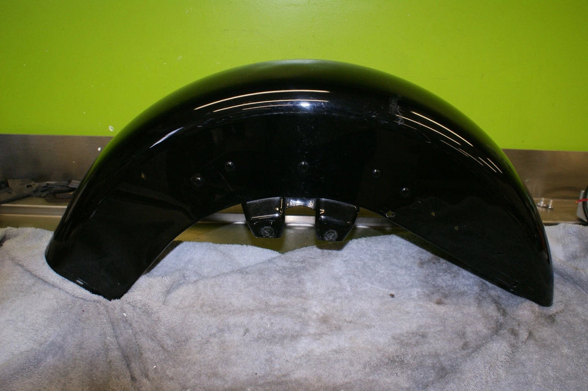 97 - 2013 OEM HARLEY DAVIDSON TOURING Good used repairable front fender