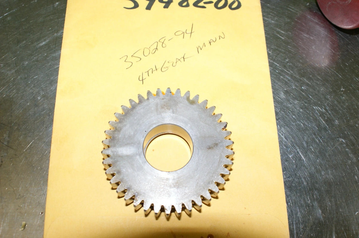Harley Davidson transmission 4th gear Main shaft 35028-94 used XCELLENT!