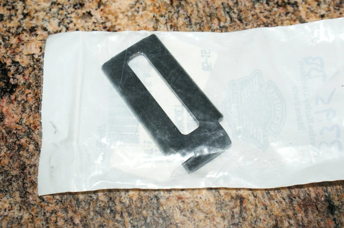 Genuine Harley Davidson Clamp License plate 60001-55