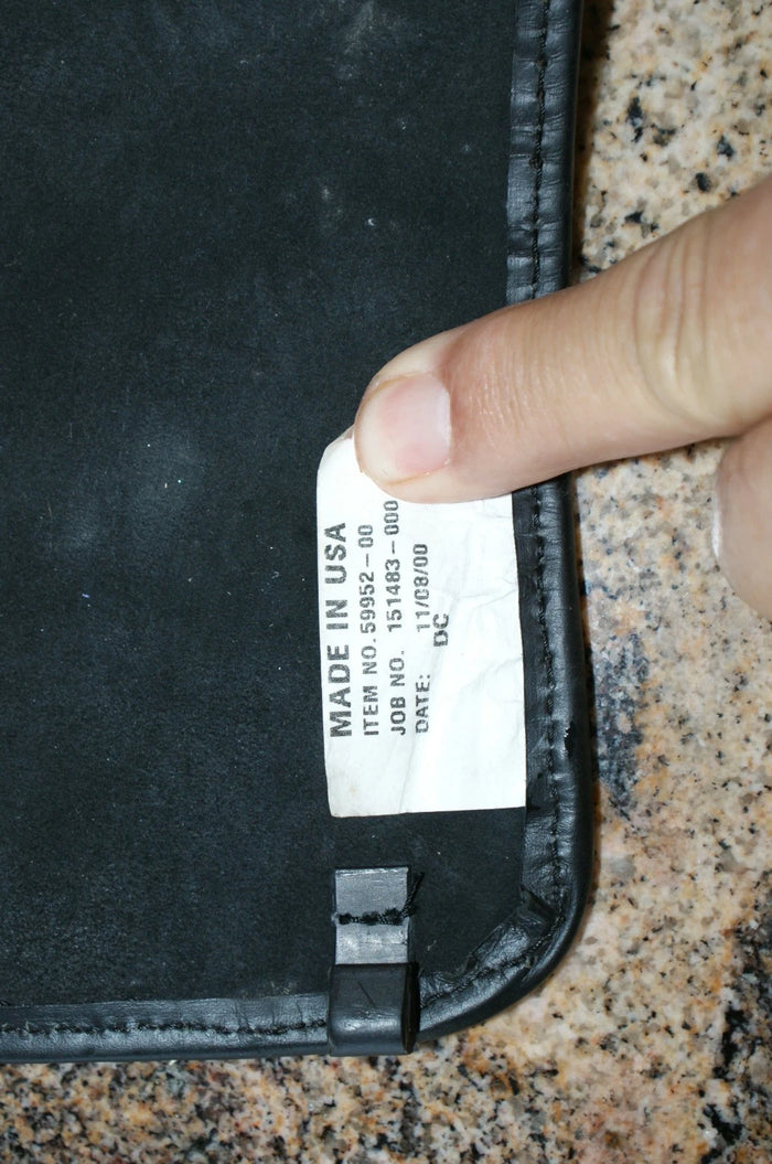 NOS Genuine HARLEY-DAVIDSON 59952-00 Leather Fuel Tank panel with studs